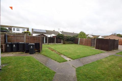 1 bedroom ground floor flat for sale, Ilford Court, 15 Epping Close, Clacton-on-Sea