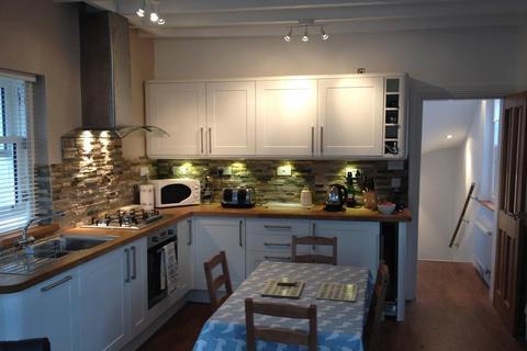 2 bedroom house to rent, Kinness Place, St. Andrews