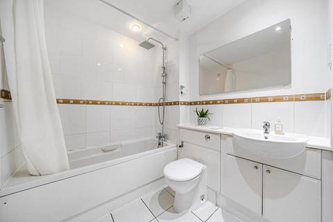 2 bedroom flat for sale, Sunbury-on-Thames,  Surrey,  TW16