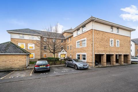 2 bedroom flat for sale, Sunbury-on-Thames,  Surrey,  TW16