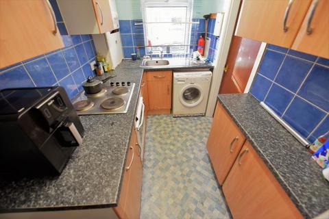 3 bedroom house to rent, Harold Place