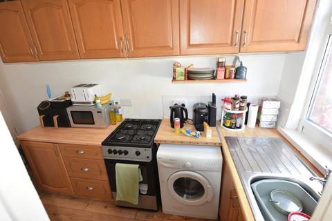2 bedroom house to rent, Brudenell Street