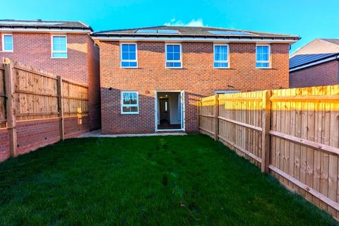 3 bedroom semi-detached house to rent, Asgard Avenue, Mansfield, Nottinghamshire