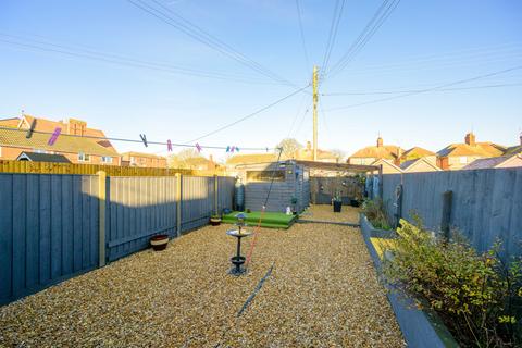 4 bedroom flat for sale, Algitha Road , Skegness PE25