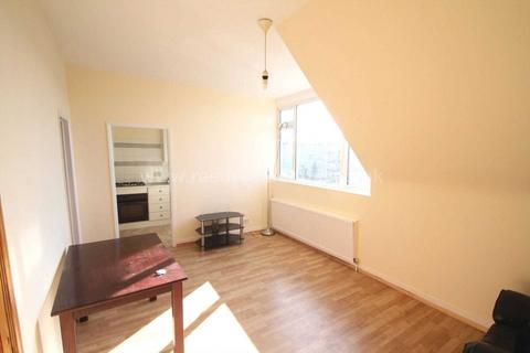 1 bedroom apartment to rent, Britannia Road, Westcliff On Sea