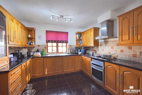 3 bedroom cottage for sale, Cenarth, Newcastle Emlyn