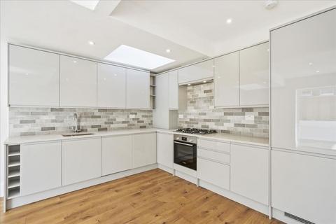 2 bedroom flat to rent, Wardo Avenue, Fulham, SW6