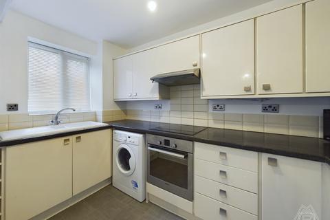 1 bedroom flat to rent, Danbury Crescent, South Ockendon, Essex, RM15