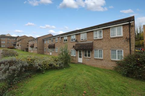 1 bedroom flat for sale, Gordon Close, Haywards Heath, RH16