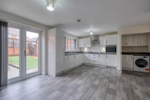 15 Swallows Close, Bromsgrove, B61 0FP