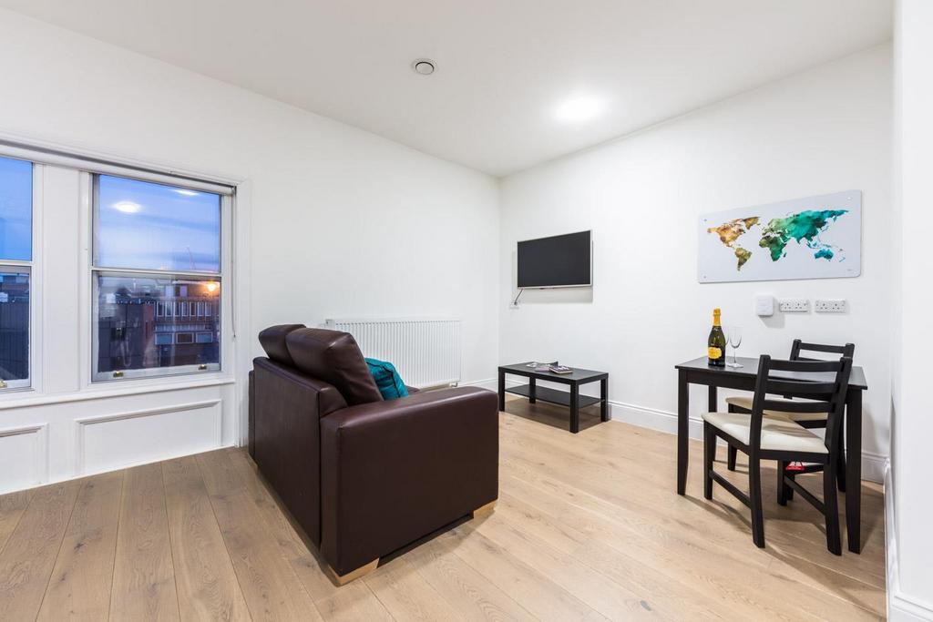 2 R1 A2463-HDRlo-res.jpg