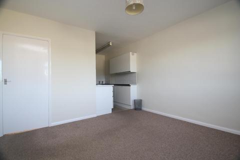 2 bedroom flat to rent, Valley Drive, Ilkley, West Yorkshire, UK, LS29