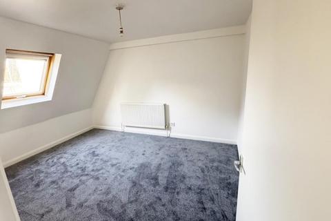 2 bedroom flat to rent, Mare Street, Hackney, E8 1EJ