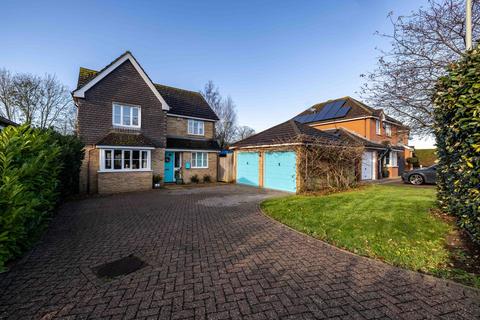 4 bedroom detached house for sale, Hadrian Gardens, Ashford, TN23