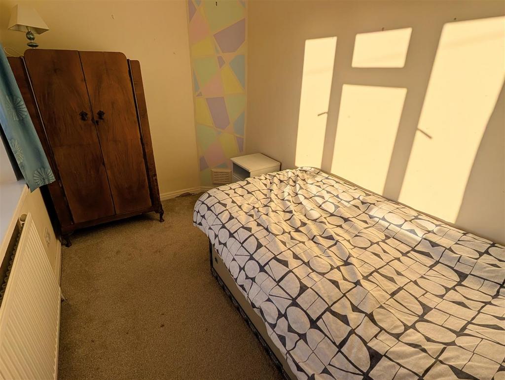 Bedroom 3.jpg