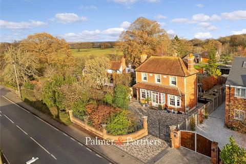 3 bedroom detached house for sale, Main Road, Bicknacre, Chelmsford, Essex, CM3