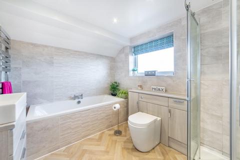 21 Dilston Avenue, Hexham, NE46 1JE