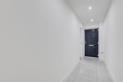 33 Mickledon Close, The Meadows, Nottingham, NG2 1LE