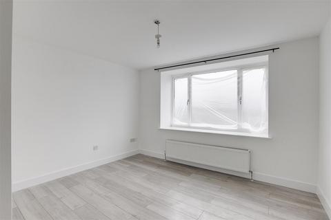 33 Mickledon Close, The Meadows, Nottingham, NG2 1LE