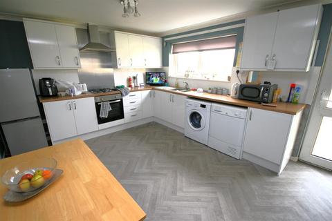 4 bedroom terraced house for sale, Elmridge, Skelmersdale WN8