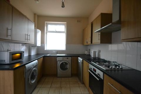 5 bedroom terraced house to rent, Brailsford Road, Manchester M14