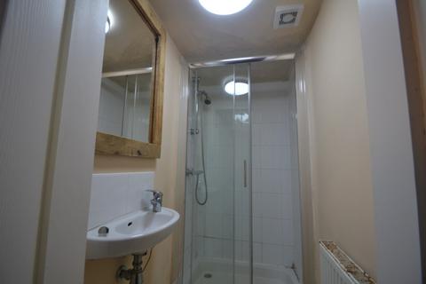 5 bedroom terraced house to rent, Brailsford Road, Manchester M14