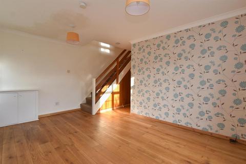 2 bedroom semi-detached house to rent, Robert Tressell Close, Hastings TN34