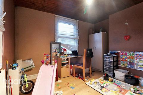 1 Edward Street, Luton, LU2 0NF