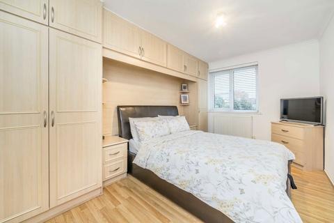 3 bedroom terraced house for sale, Sheepcote Close, Hounslow TW5