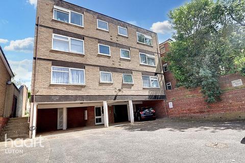 1 bedroom apartment for sale, Gregories Close, Luton