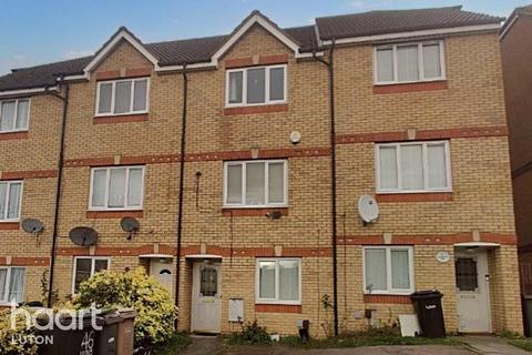 4 bedroom townhouse for sale, Dunraven Avenue, Luton