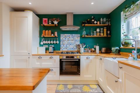 2 Shambles Drive, Copplestone, Crediton, EX17 5HP