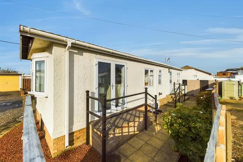 2 bedroom park home for sale, Ambleside Park, North Hykeham, Lincoln