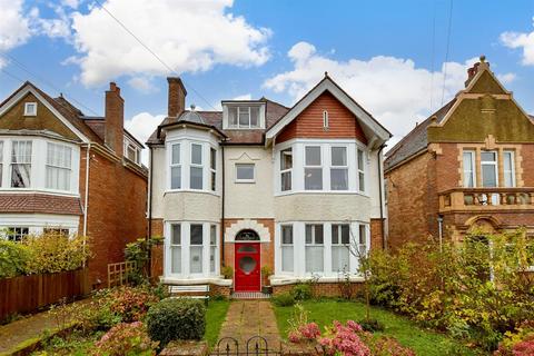 2 bedroom apartment for sale, Turketel Road, Folkestone, Kent