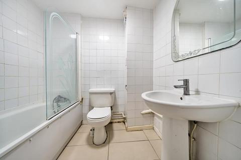 3 bedroom flat for sale, Inverness Terrace,  London,  W2,  W2