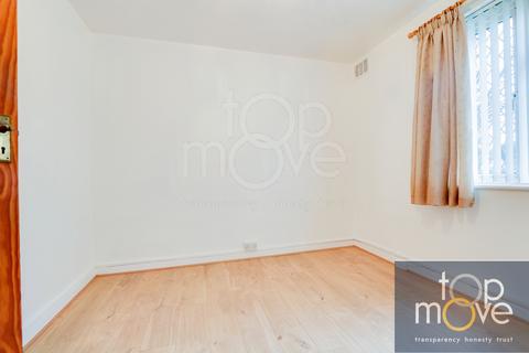 2 bedroom flat to rent, Melrose Tudor, Wallington, SM6