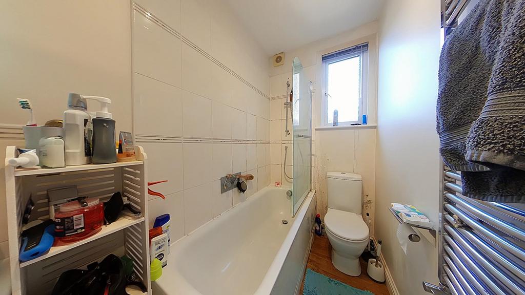 Flat 3 Bathroom