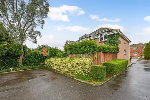 3 bedroom detached house for sale, York Road, Chichester, PO19