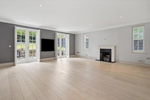 7 bedroom detached house to rent, Water Lane, Cobham, Surrey, KT11