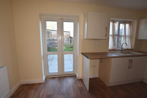 3 bedroom semi-detached house to rent, Culshaw Street, Burnley