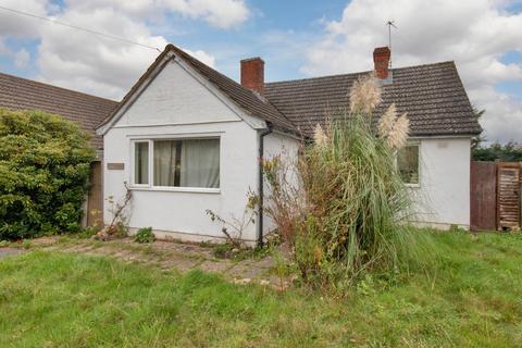 2 bedroom detached house for sale, Kosi Nook, Station Road, Edenbridge