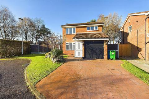 3 bedroom detached house to rent, Carmel Close, Callands, Warrington