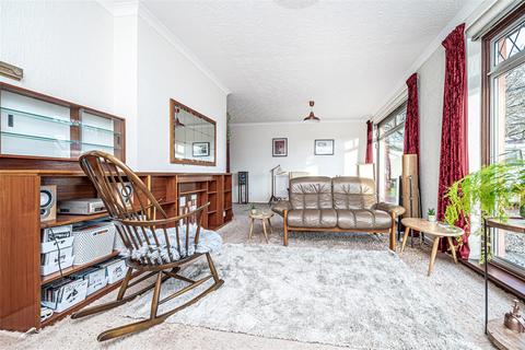 63 Greycraigs, Cairneyhill, Dunfermline, KY12 8XN