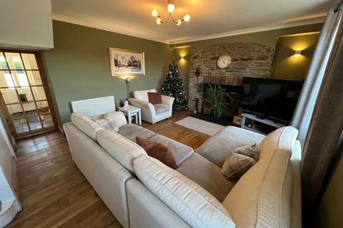 4 bedroom detached house for sale, Pentre-Cwrt, Llandysul, SA44