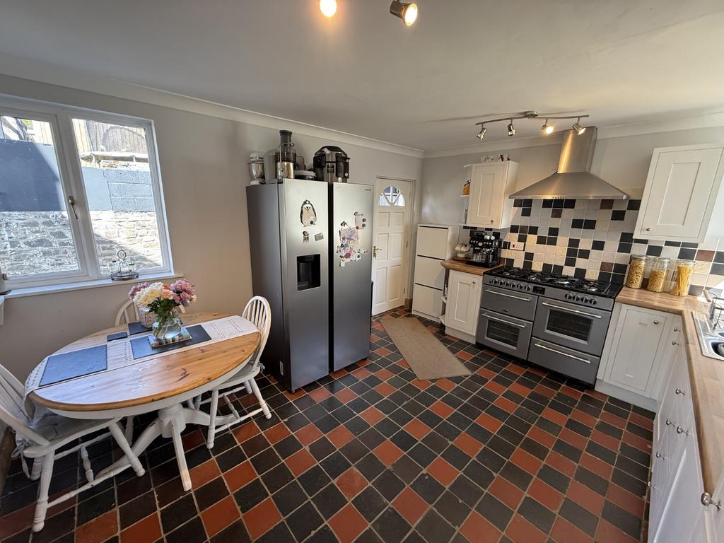 Kitchen/Breakfast Room