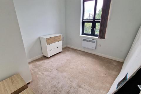 2 bedroom apartment to rent, Victoria Riverside, Goodman Street, Southbank, Leeds