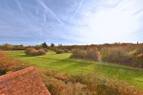 2 bedroom terraced house for sale, Holkham Avenue, South Woodham Ferrers