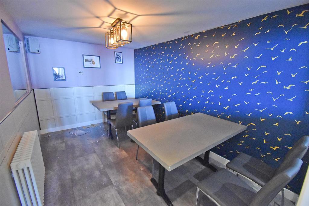 Small Dining Area.jpg