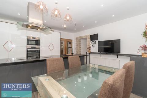 8 bedroom end of terrace house for sale, REF SR - Woodview Terrace, Bradford, West Yorkshire, BD8 7AH