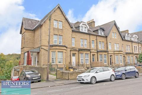 Woodview Terrace, Bradford, West Yorkshire, BD8 7AH